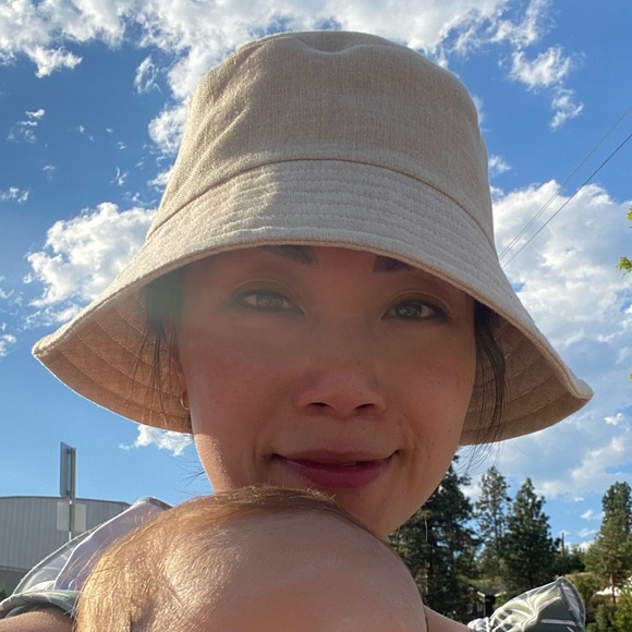 Meet your Posher, Rebecca - Picture 1 of 1